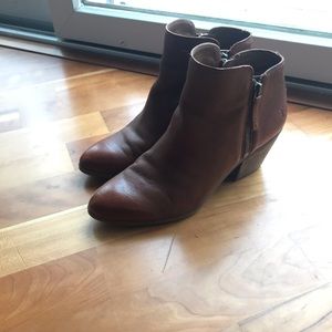 Women’s Frye boots